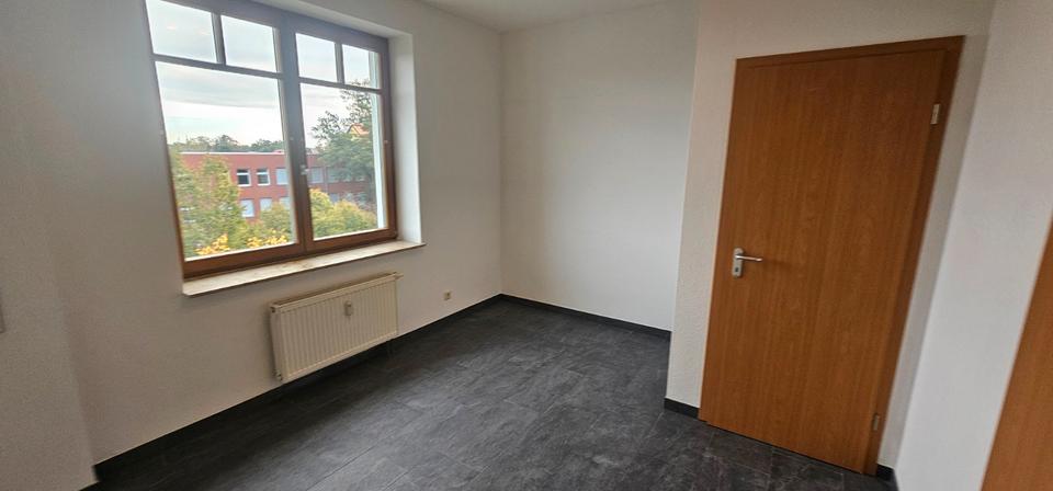 Erdgeschoßwohnung Herzberg (Elster) - 3 Zimmer, 77 m&sup2;, 480&euro; | Angebot:26266124