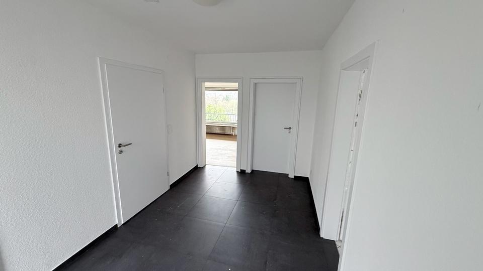 Erdgeschoßwohnung Meinerzhagen - 4 Zimmer, 103 m&sup2;, 925&euro; | Angebot:24839213