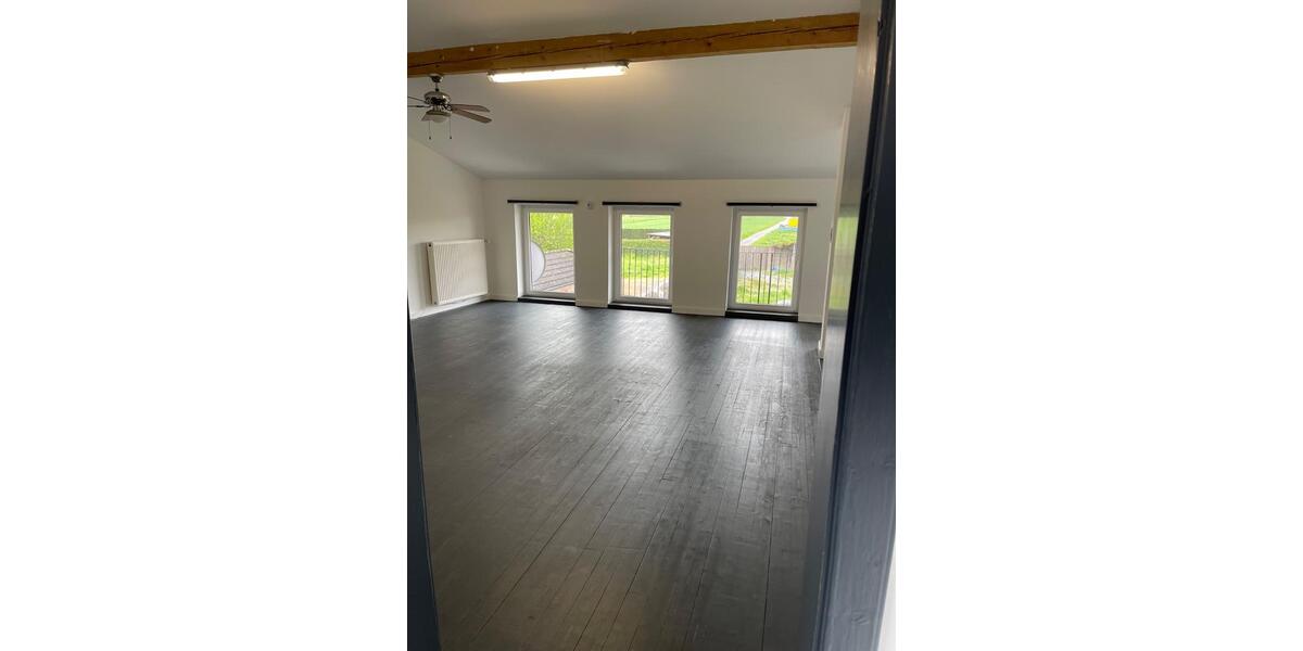 Etagenwohnung Heinsberg - 5 Zimmer, 162 m&sup2;, 1.200&euro; | Angebot:23869914