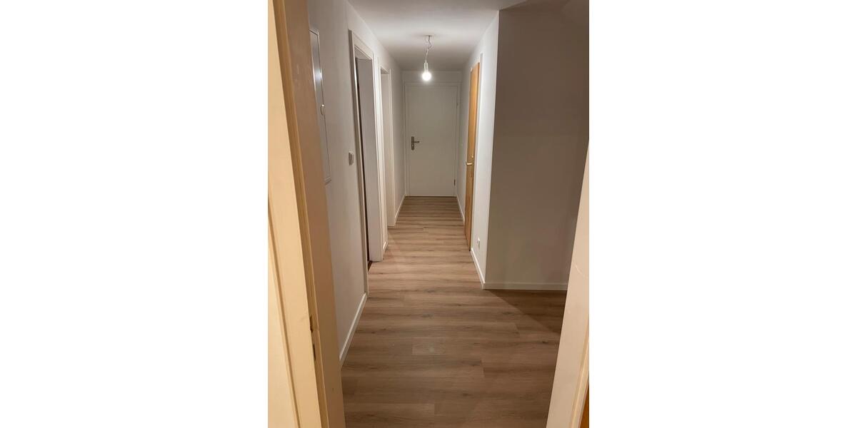 Wohnung im Dachgeschoss 3 zimmer