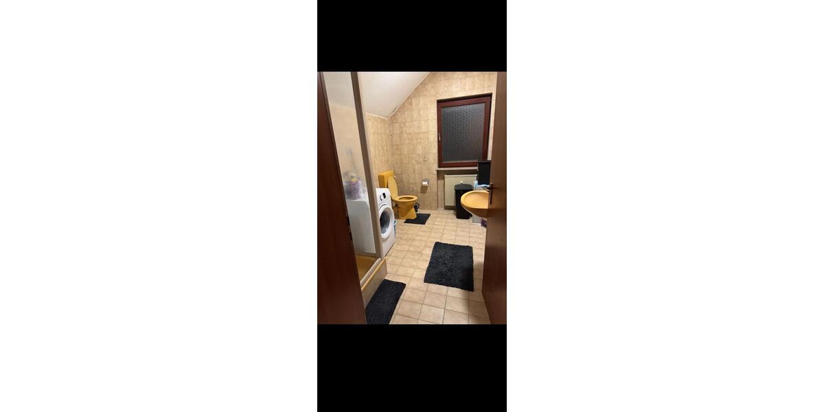 Dachgeschoßwohnung Solms - 2 Zimmer, 70 m&sup2;, 700&euro; | Angebot:25935563