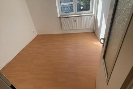 Wohnung Arneburg - 4 Zimmer, 83 m&sup2;, 360&euro; | Angebot:25918655