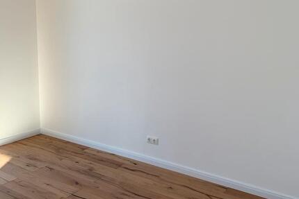 Haus Bad Bramstedt - 4 Zimmer, 126 m&sup2;, 2.100&euro; | Angebot:27638435