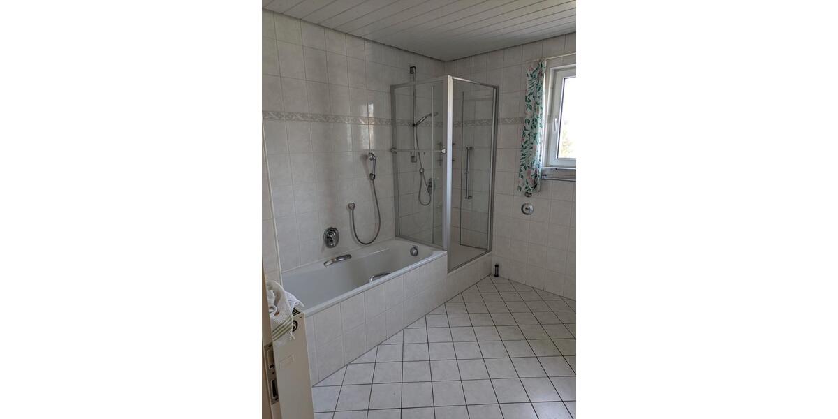 Etagenwohnung Bad Mergentheim - 4 Zimmer, 112 m&sup2;, 1.100&euro; | Angebot:26565148