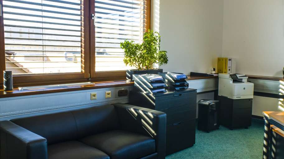 Büro in Esslingen am Neckar 110 € 24 m²