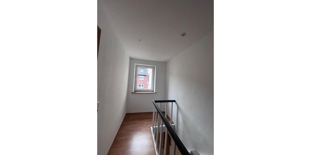 Etagenwohnung Geilenkirchen - 5 Zimmer, 105 m&sup2;, 1.050&euro; | Angebot:26279681