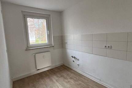 Wohnung Zwickau Marienthal - 3 Zimmer, 56 m&sup2;, 249&euro; | Angebot:26834795