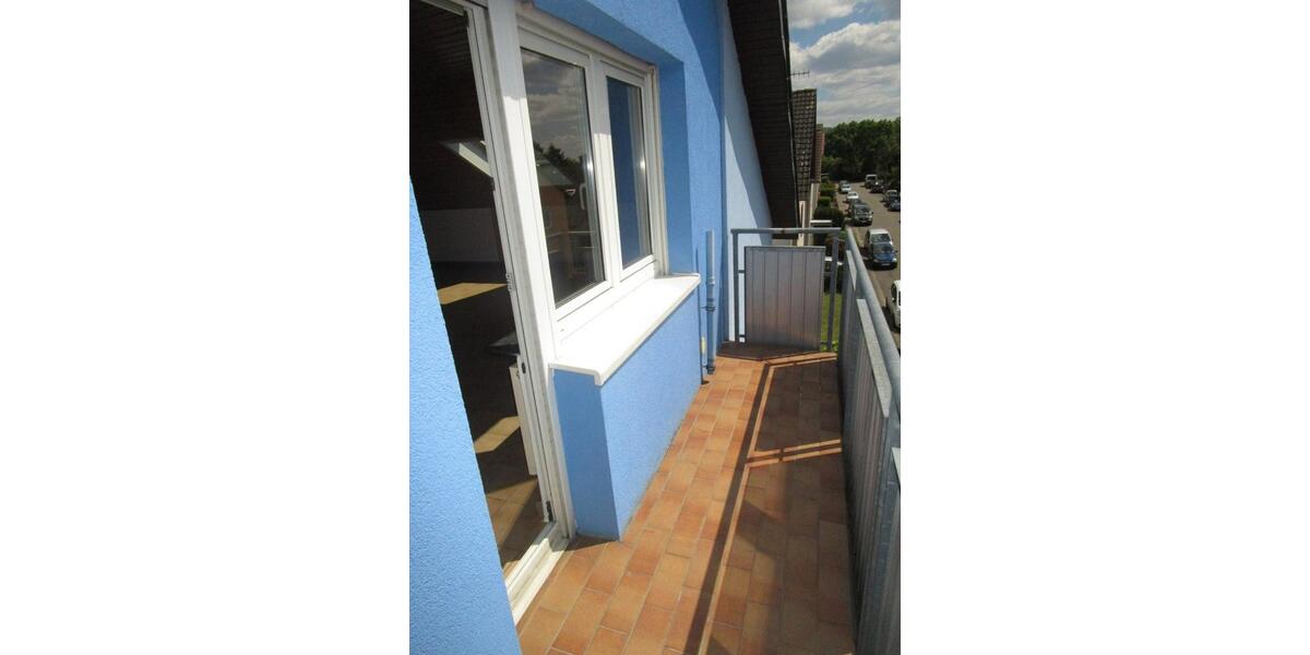 Dachgeschoßwohnung Weinheim - 3 Zimmer, 75 m&sup2;, 900&euro; | Angebot:25920949