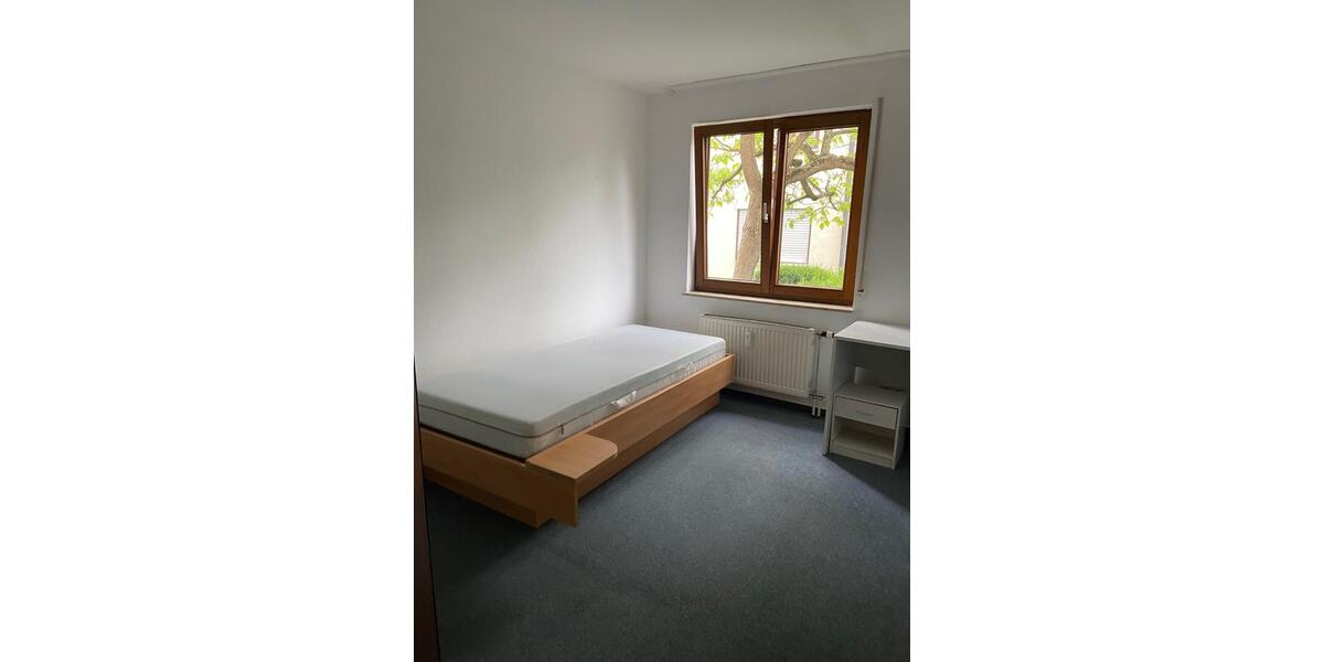 Schönes, helles WG-Zimmer in Reutlingen-Oststadt zu vermieten 1 zimmer