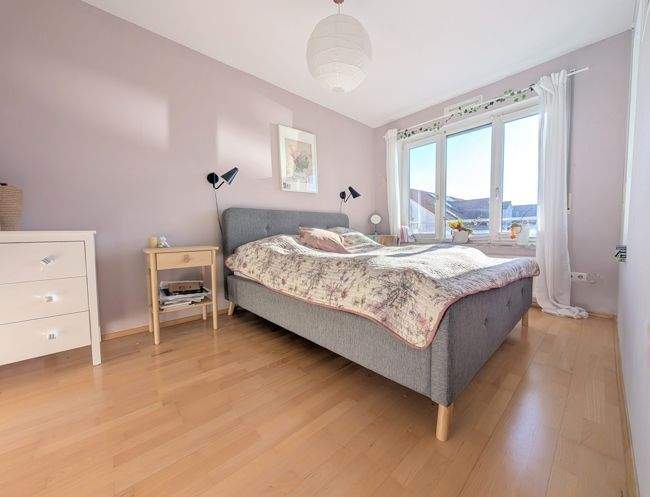 Etagenwohnung Neubiberg - 4 Zimmer, 96 m&sup2;, 1.850&euro; | Angebot:24835467