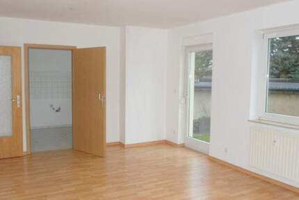 Ruhige 3-Zimmer-Wohnung mit Terrasse, separater Küche und Laminatboden am Rande von Königsbrück 3 zimmer