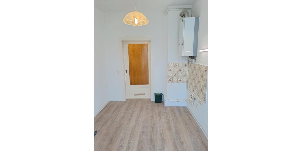 Etagenwohnung Waldheim - 3 Zimmer, 84 m&sup2;, 525&euro; | Angebot:25855293