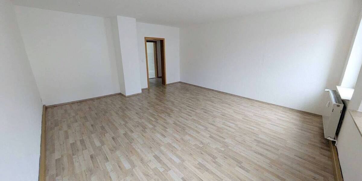 Etagenwohnung Waldenburg - 2 Zimmer, 75 m&sup2;, 300&euro; | Angebot:26758898
