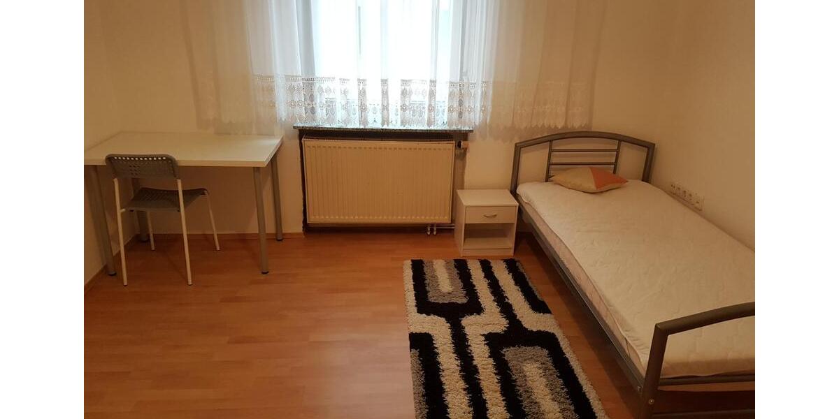 Wohnen auf Zeit Bruchsal - 23 Zimmer, 70 m&sup2;, 550&euro; | Angebot:25383940