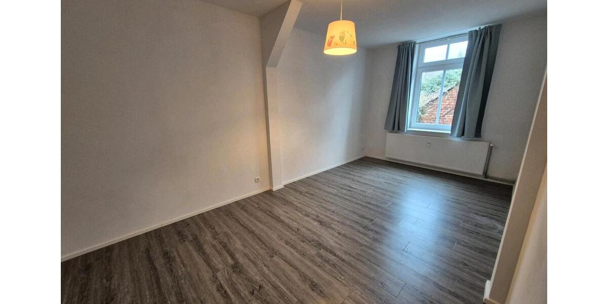 Etagenwohnung Diesdorf - 4 Zimmer, 114 m&sup2;, 800&euro; | Angebot:24649613
