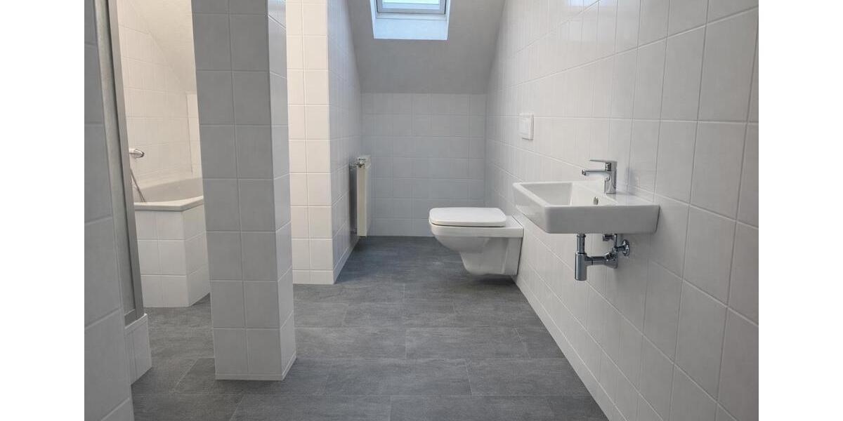 Maisonettenwohnung Neuwied - 4 Zimmer, 125 m&sup2;, 1.200&euro; | Angebot:24627492