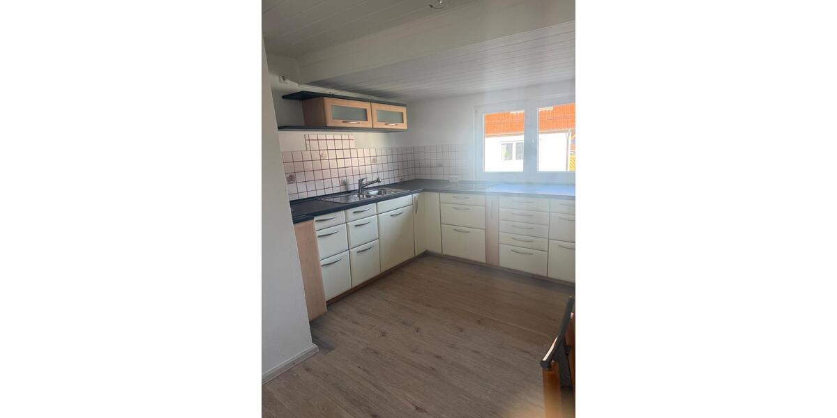 Maisonettenwohnung Nürtingen - 3 Zimmer, 70 m&sup2;, 1.200&euro; | Angebot:26053424