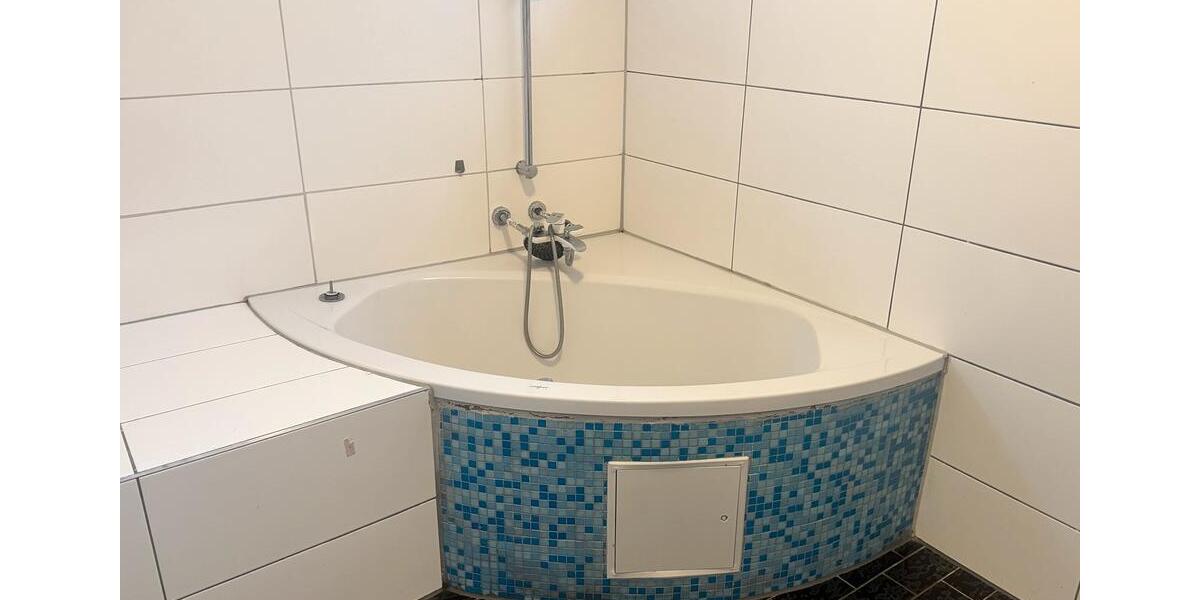 Etagenwohnung Göppingen - 3 Zimmer, 97 m&sup2;, 1.100&euro; | Angebot:24506821