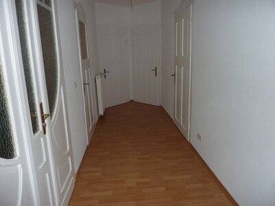 Etagenwohnung Weißenfels Neustadt - 4 Zimmer, 100 m&sup2;, 550&euro; | Angebot:25834596