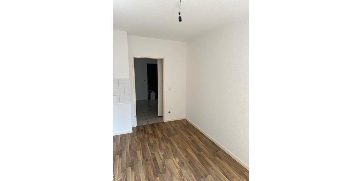 Etagenwohnung Duisburg Hamborn - 2 Zimmer, 65 m&sup2;, 420&euro; | Angebot:26619375