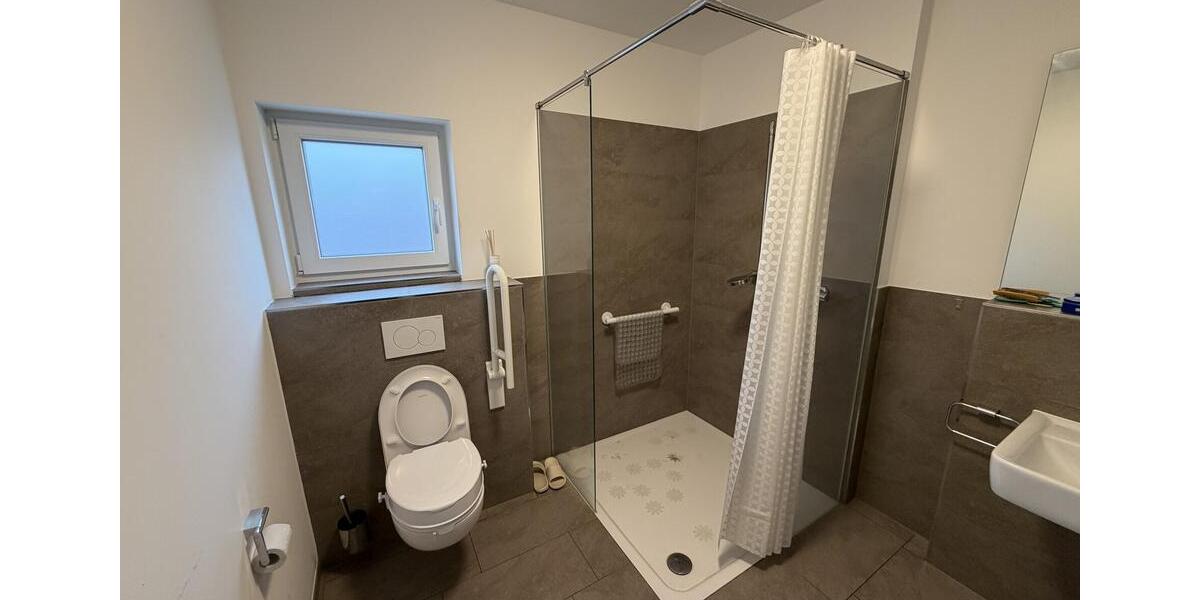 Dachgeschoßwohnung Halle - 2 Zimmer, 56 m&sup2;, 705&euro; | Angebot:24885004