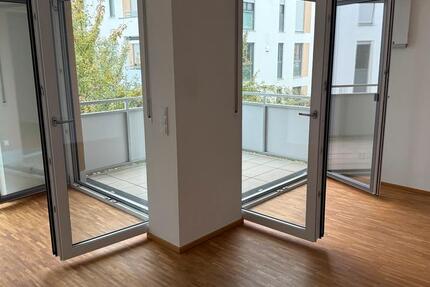 Helle 2-Zimmer-Wohnung Regensburg Brandlberg zimmer