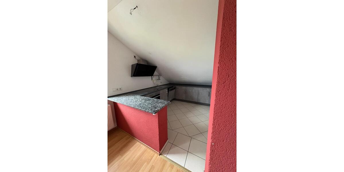 Dachgeschoßwohnung Limburg an der Lahn Eschhofen - 3 Zimmer, 70 m&sup2;, 600&euro; | Angebot:26598377