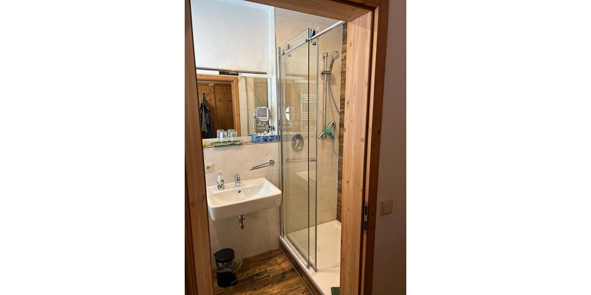 Wohnen auf Zeit: Möblierte Wohnung im Leitzachtal 2 zimmer