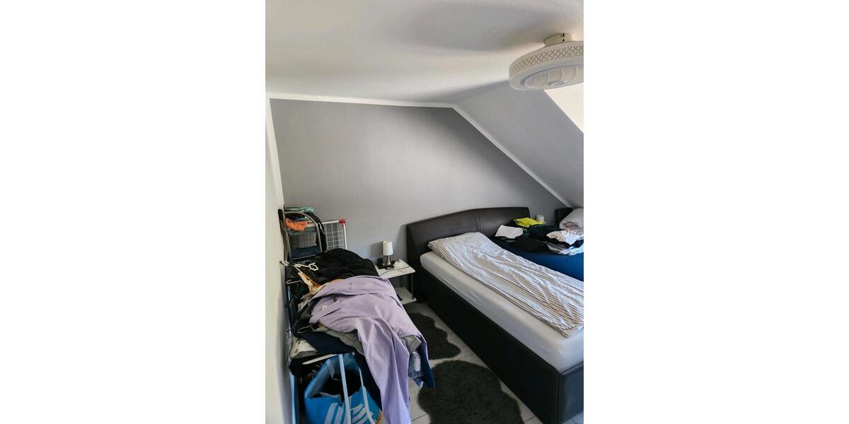 Dachgeschoßwohnung Völklingen - 1 Zimmer, 74 m&sup2;, 460&euro; | Angebot:26278245