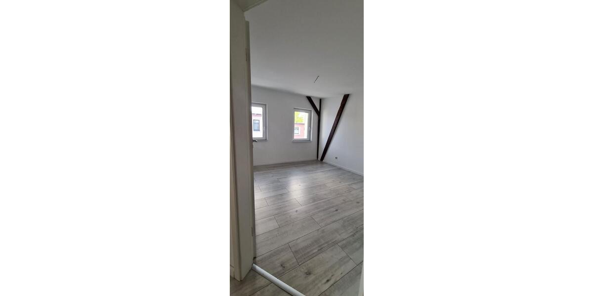 Dachgeschoßwohnung Magdeburg Beyendorf-Sohlen - 2 Zimmer, 73 m&sup2;, 475&euro; | Angebot:25882967