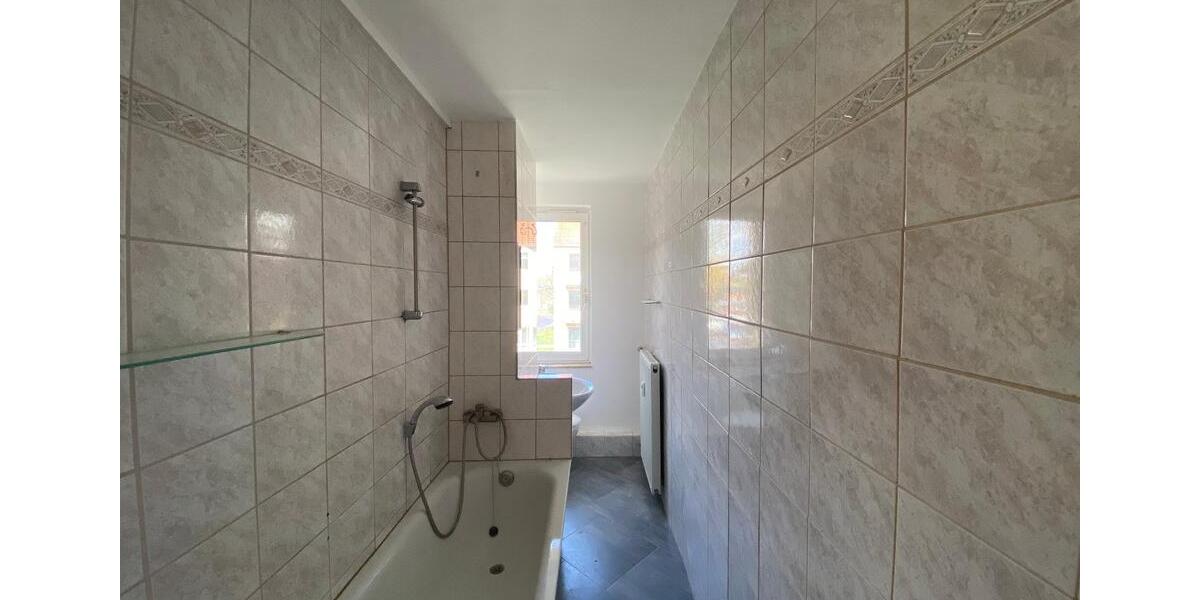 Etagenwohnung Drei Gleichen - 3 Zimmer, 59 m&sup2;, 350&euro; | Angebot:25880873