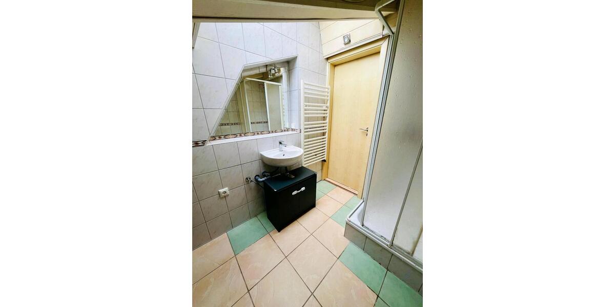 Dachgeschoßwohnung Brokstedt - 2 Zimmer, 70 m&sup2;, 900&euro; | Angebot:26604666