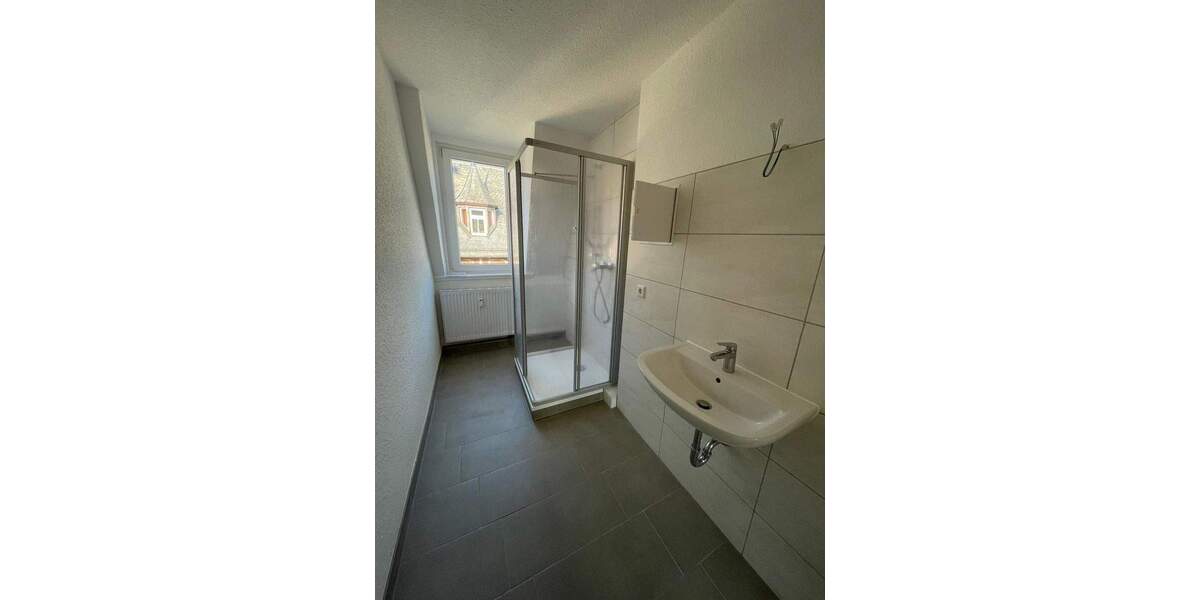 Etagenwohnung Jena West - 4 Zimmer, 90 m&sup2;, 1.272&euro; | Angebot:25731271