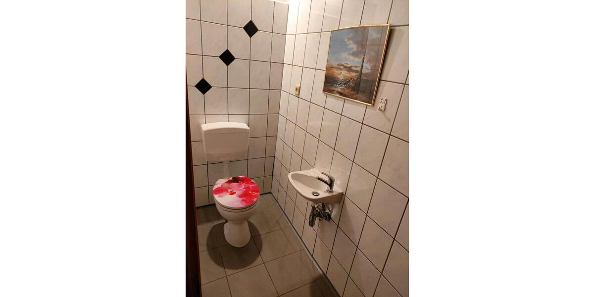Etagenwohnung Hengersberg - 5 Zimmer, 140 m&sup2;, 550&euro; | Angebot:25918895
