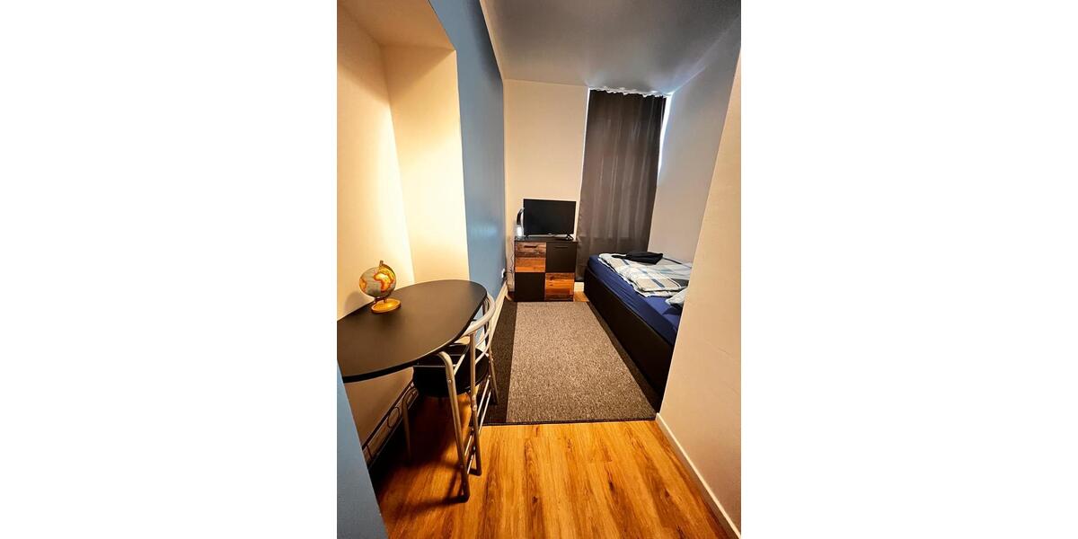 Wohnen auf Zeit Wuppertal Gemarkung Langerfeld - 20 Zimmer, 400 m&sup2;, 35&euro; | Angebot:21466627