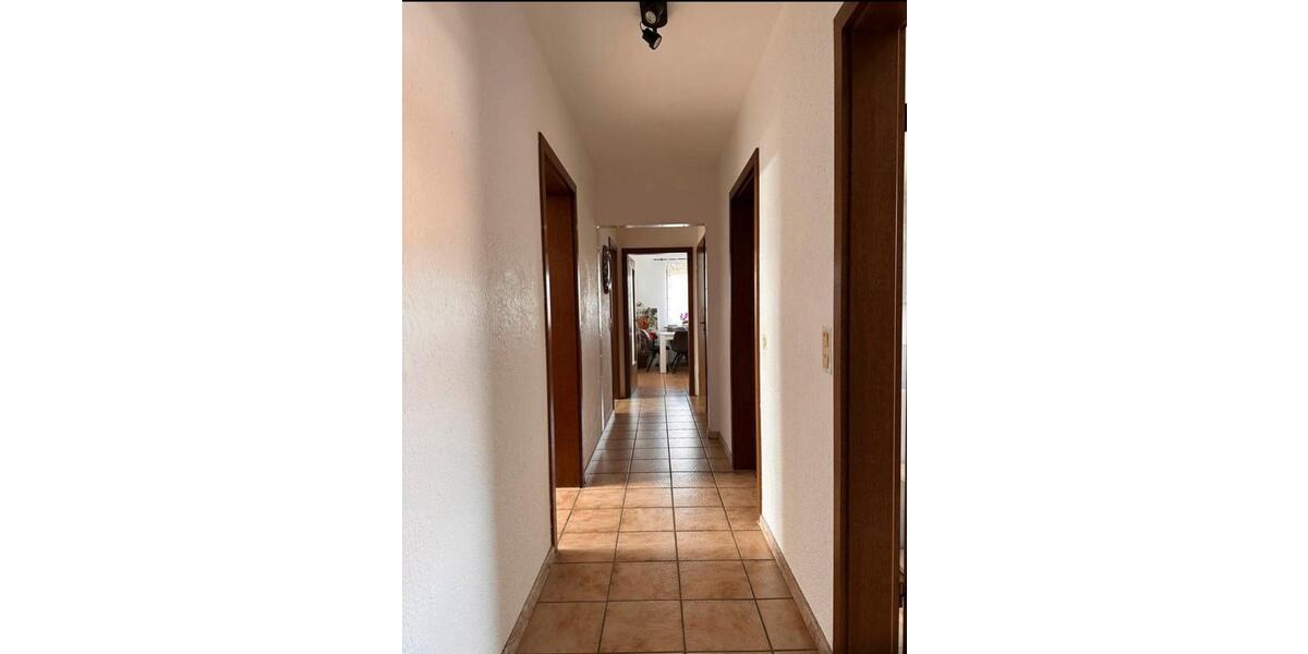 Dachgeschoßwohnung Bad Soden-Salmünster Salmünster - 4 Zimmer, 100 m&sup2;, 650&euro; | Angebot:25908616