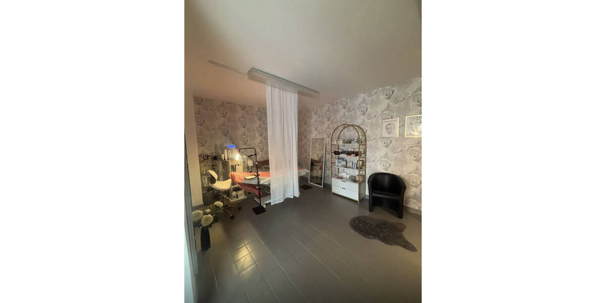 Gewerbeobjekt Halle (Saale) Damaschkestraße - 2 Zimmer, 73 m&sup2;, 185&euro; | Angebot:26687132