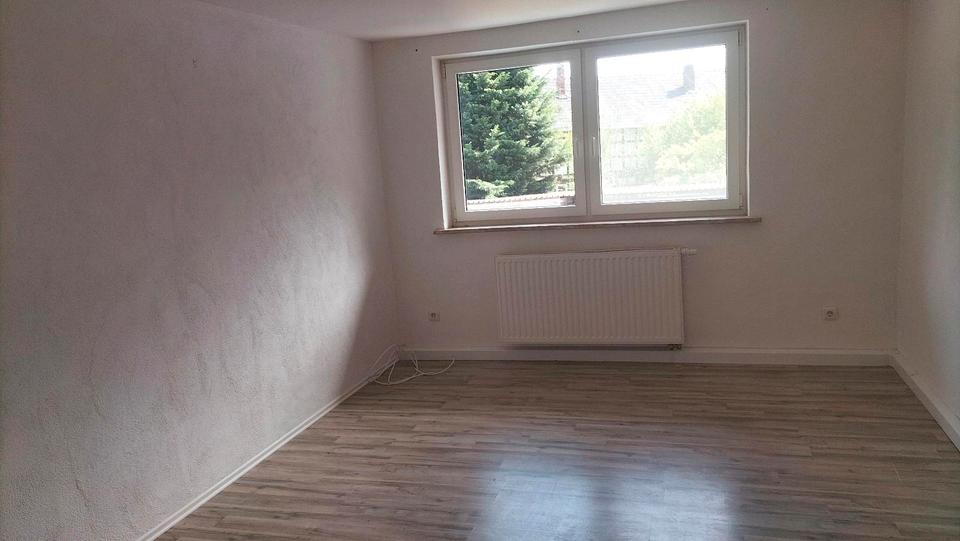 Etagenwohnung Großheirath - 5 Zimmer, 95 m&sup2;, 750&euro; | Angebot:26387117