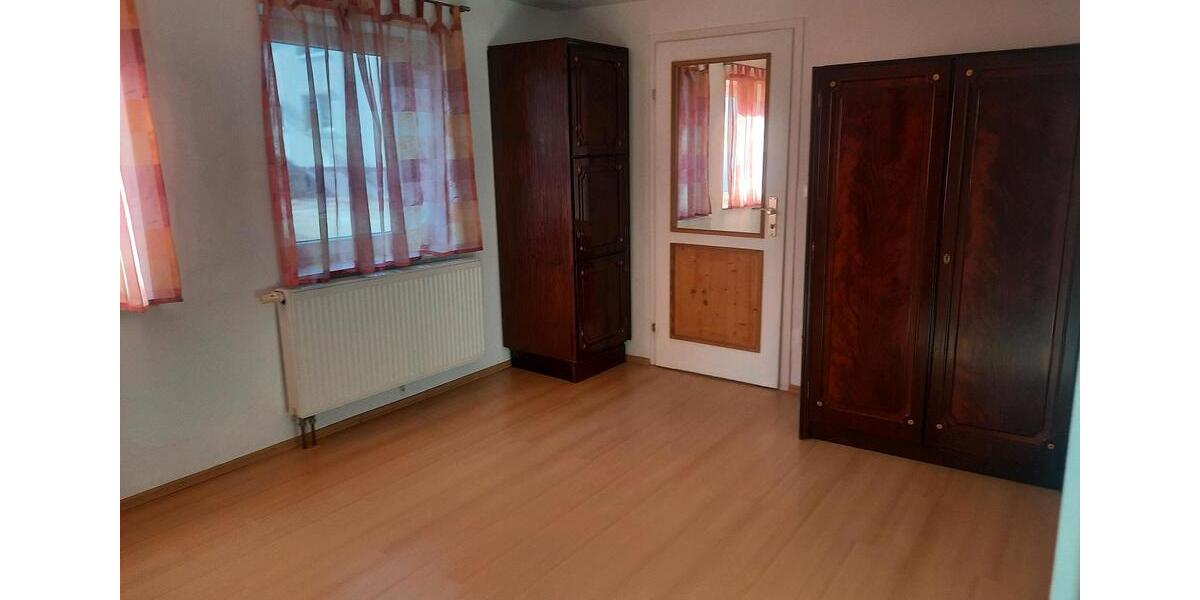 Erdgeschoßwohnung Laichingen - 2 Zimmer, 55 m&sup2;, 750&euro; | Angebot:24783906