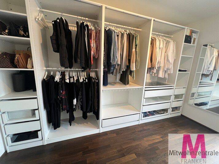 Etagenwohnung Schwabach - 4 Zimmer, 135 m&sup2;, 1.885&euro; | Angebot:26766919