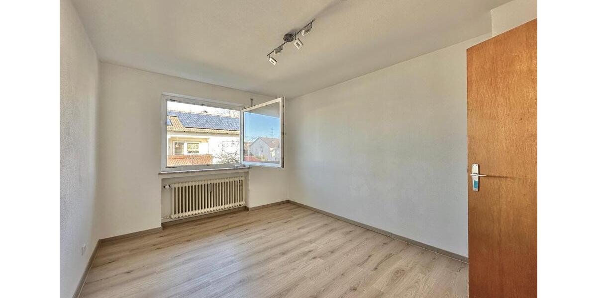 Etagenwohnung Türkheim - 3 Zimmer, 75 m&sup2;, 830&euro; | Angebot:26557766