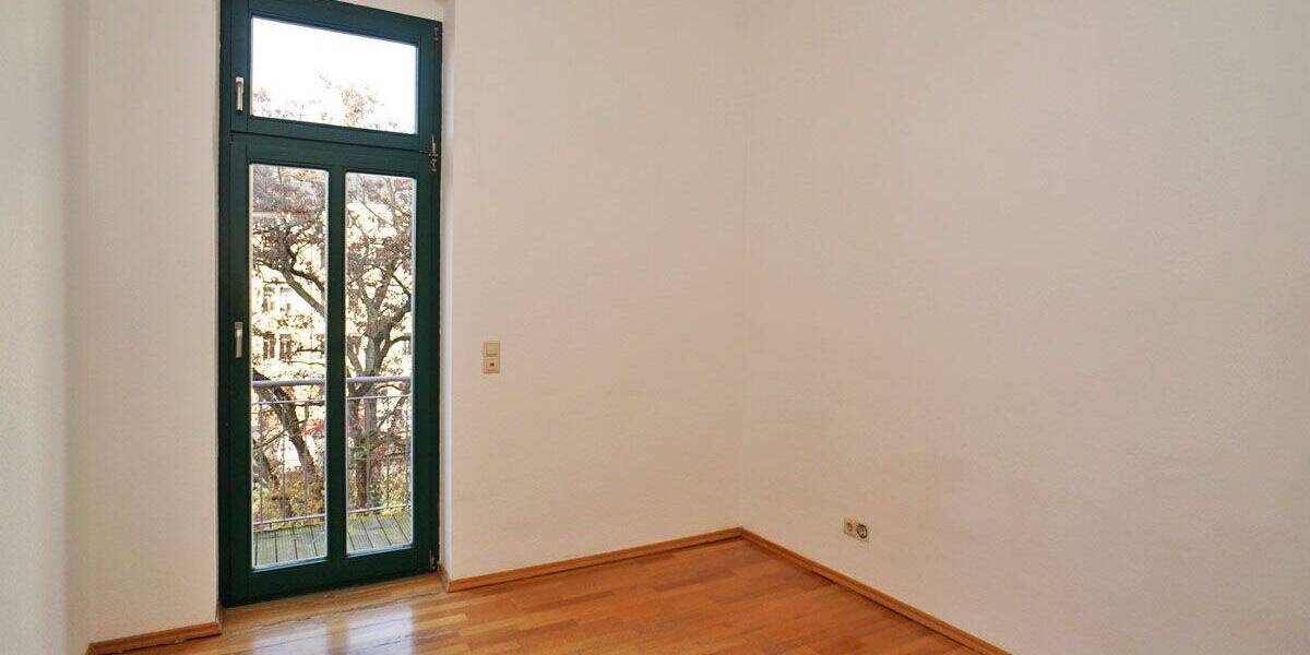 Etagenwohnung Dresden Friedrichstadt - 3 Zimmer, 75 m&sup2;, 774&euro; | Angebot:26189761