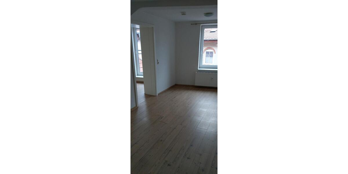 Etagenwohnung Plau am See - 2 Zimmer, 35 m&sup2;, 300&euro; | Angebot:26665589