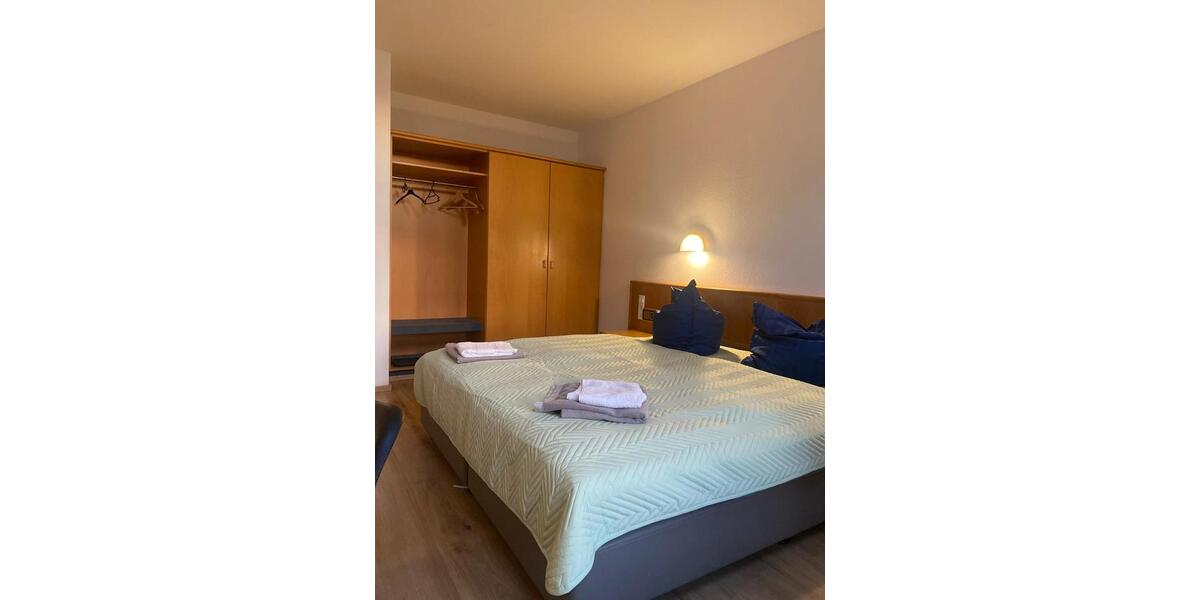 Wohnen auf Zeit Albertshofen - 9 Zimmer, 24 m&sup2;, 18&euro; | Angebot:26339486
