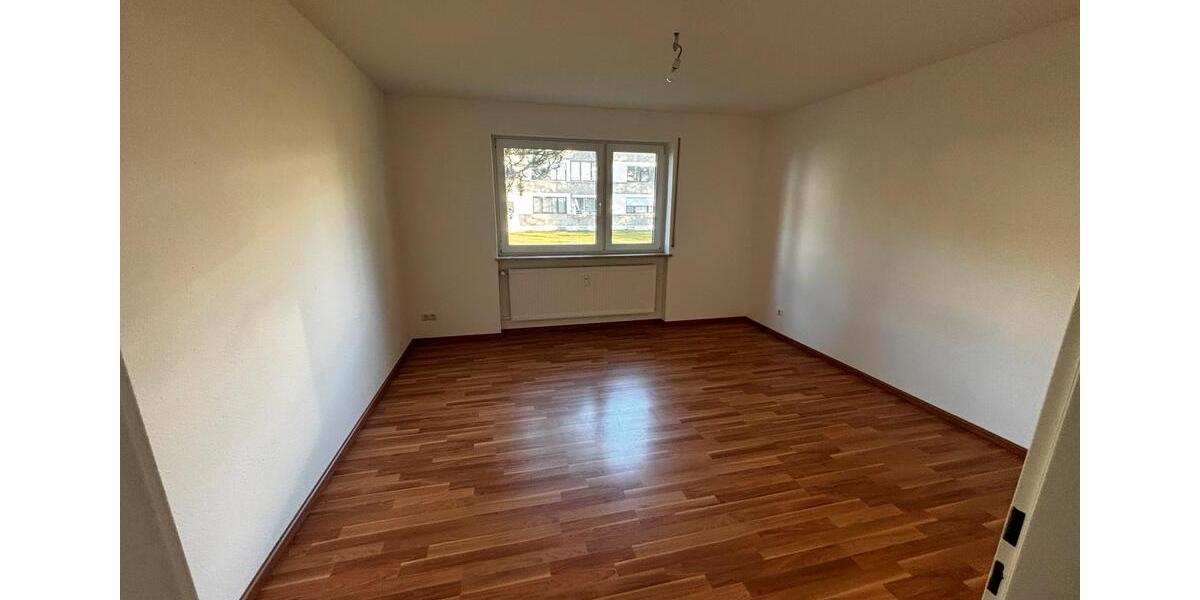 Etagenwohnung Lauchringen - 3 Zimmer, 80 m&sup2;, 1.200&euro; | Angebot:25893571