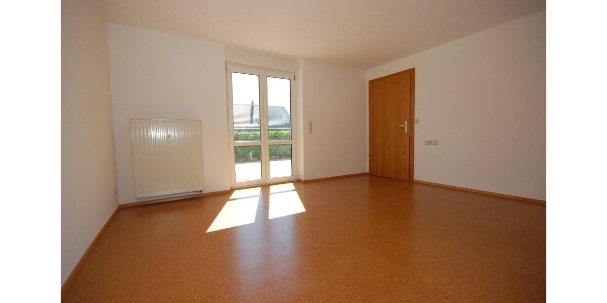 Erdgeschoßwohnung Salem - 3 Zimmer, 141 m&sup2;, 1.200&euro; | Angebot:26443349