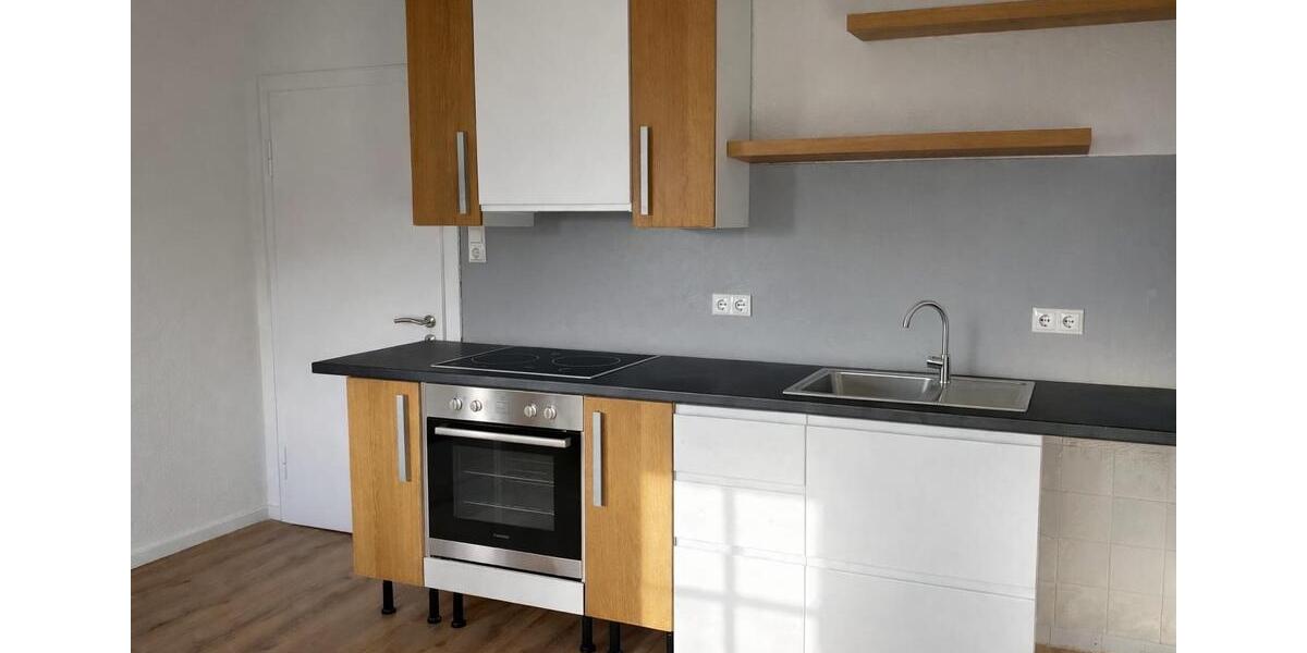 Hochwertige frisch renovierte 3-Zimmer-Wohnung - traumhaft hell 3 zimmer