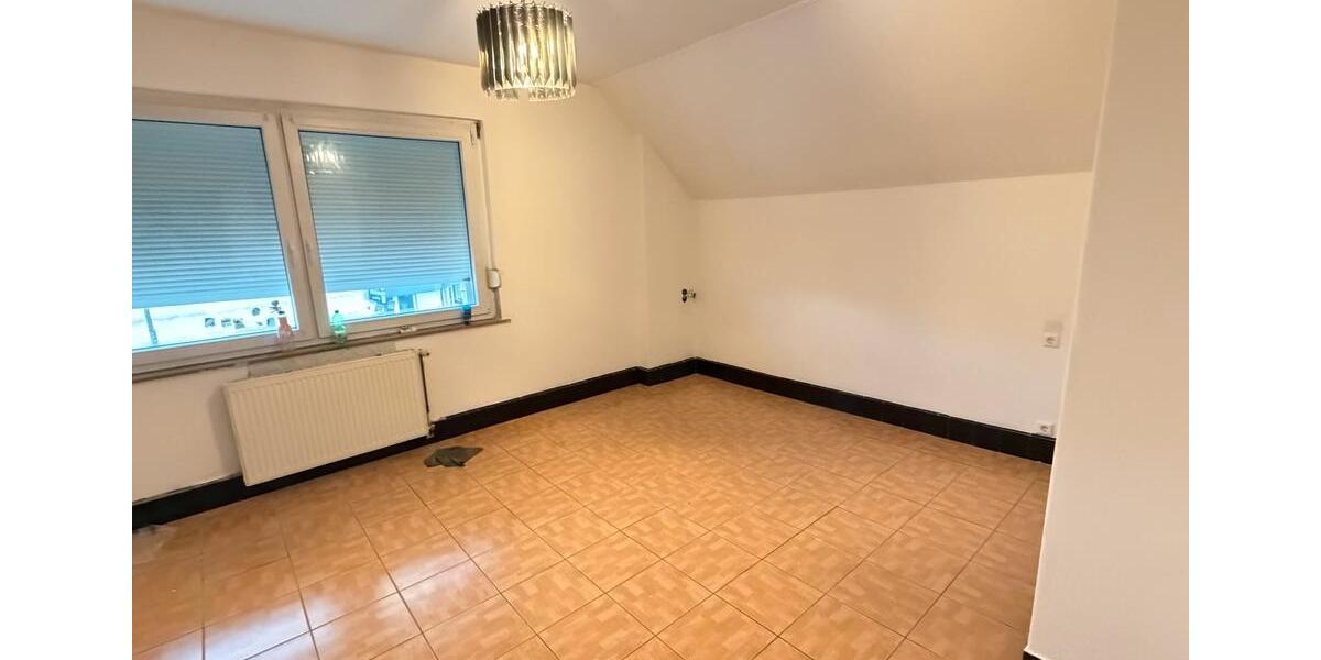 Dachgeschoßwohnung Herford Diebrock - 3 Zimmer, 85 m&sup2;, 760&euro; | Angebot:26025041