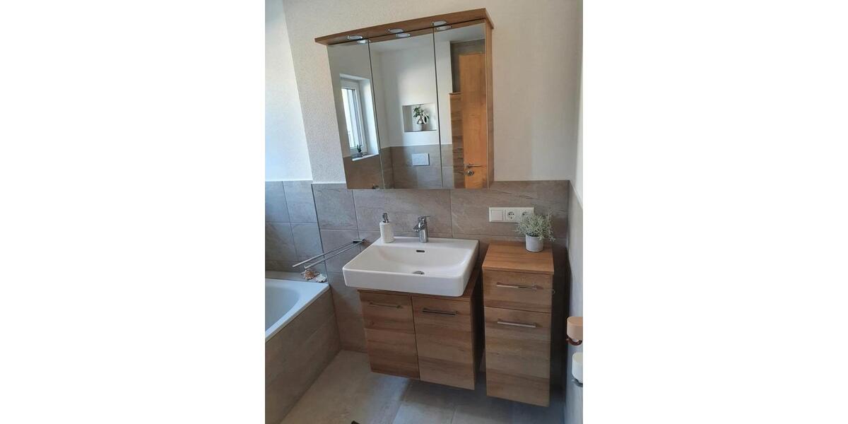 Maisonettenwohnung Burgkirchen an der Alz - 4 Zimmer, 104 m&sup2;, 1.300&euro; | Angebot:26038528