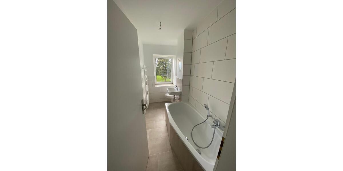 Etagenwohnung Mücheln (Geiseltal) - 3 Zimmer, 62 m&sup2;, 350&euro; | Angebot:26533749